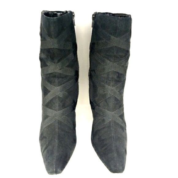 Laura Ashley Grey's Black Fuax Suede, Square Toe, Kitten Heel, Bootie Wmn 10 M - Picture 3 of 12